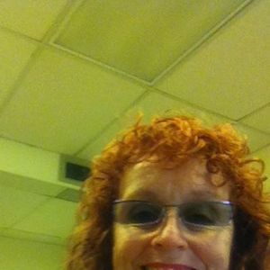 Meet your Posher, Debi